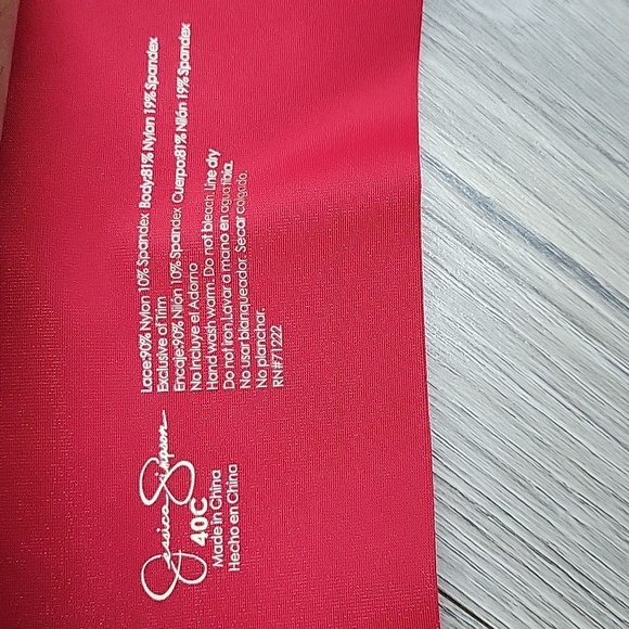 JESSICA SIMPSON BRA. - Picture 5 of 6